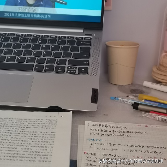 pd5W5D2UR2KSt2Ci.jpg