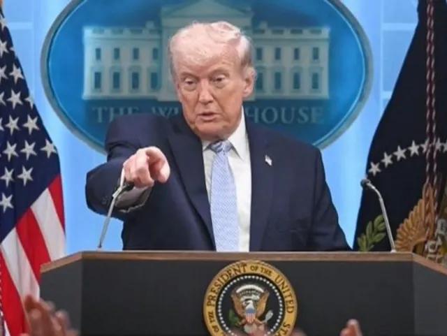 Ll0SmviM4MSm3na2.jpg