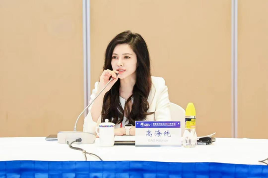 P6FLtt556J5Zzx4T.jpg