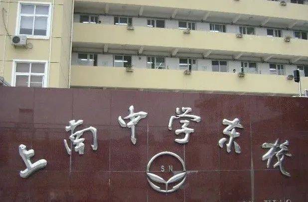 p7T59KI8Joc1s41f.jpg