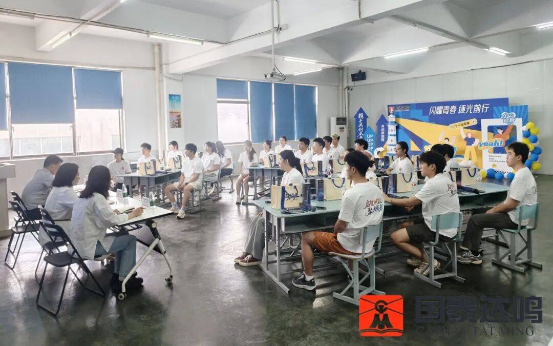 d2YG2d6KYBIwbY81.jpg