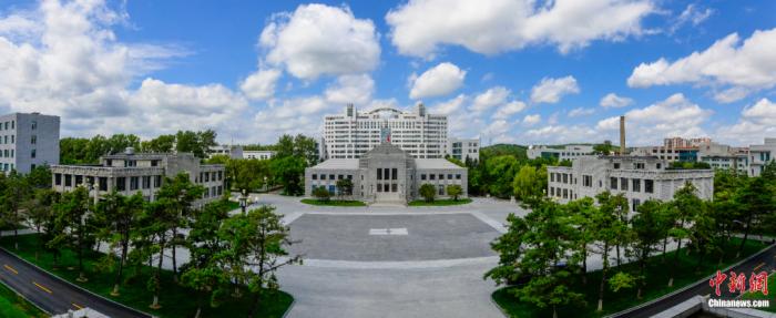 wBFrAY090AyZhzRk.jpg