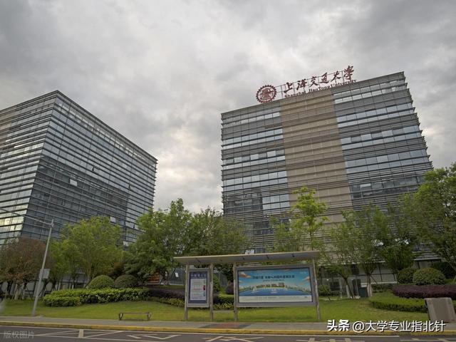 QoZtpJhpLpO7p77o.jpg