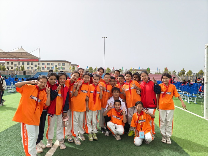 esn9cfCfFC66n5Qn.jpg