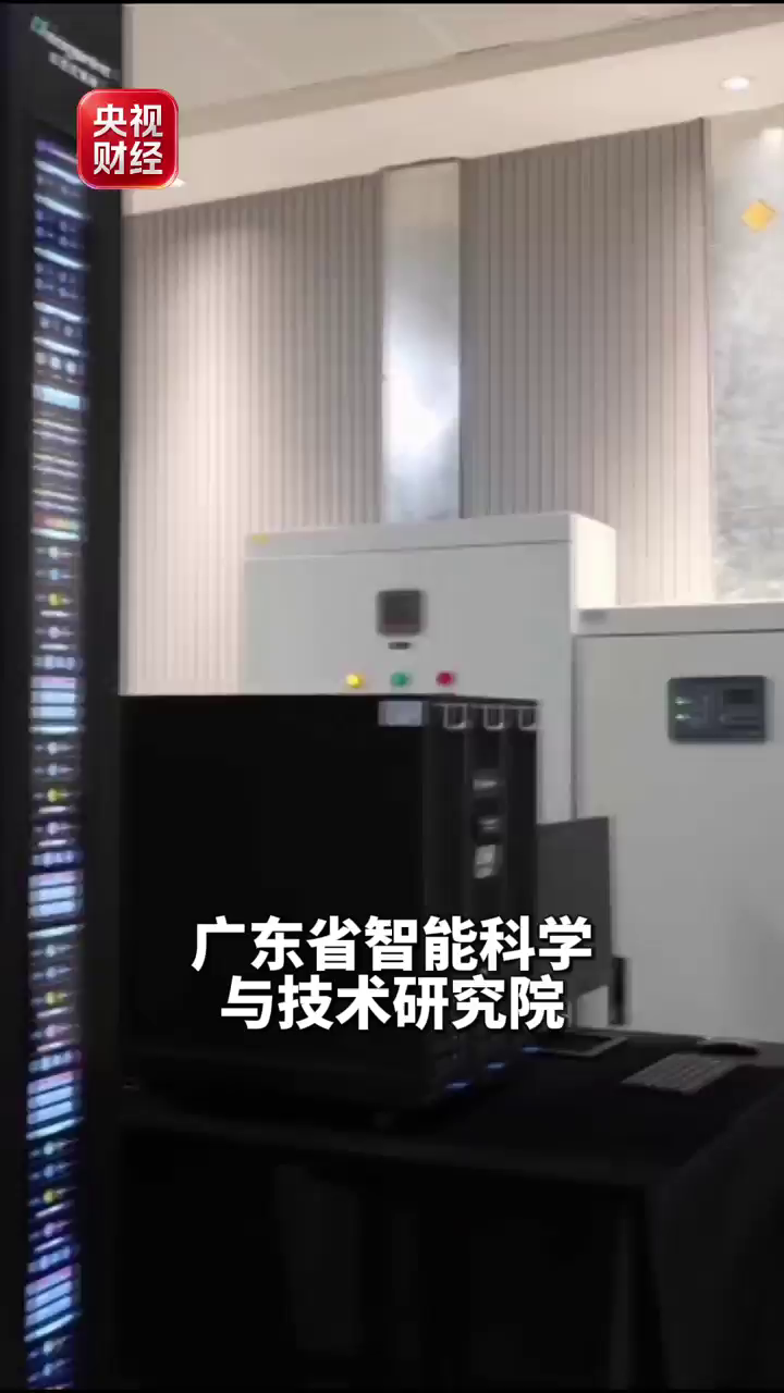 J2UKjz3iU231Iz5u.jpg