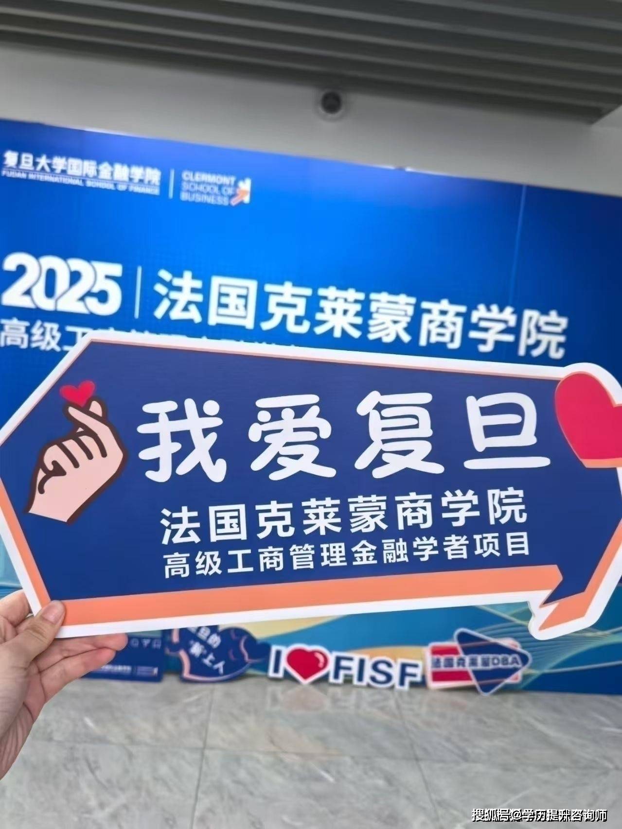 f4Q24ZH33tUGg19q.jpg