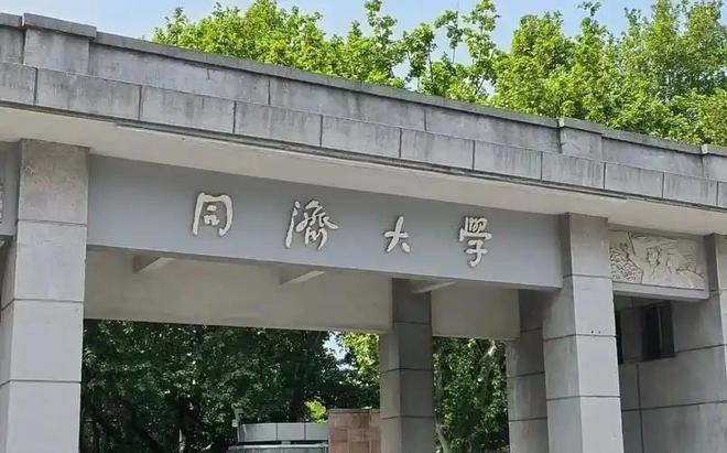znba5wFz6h44z4L1.jpg
