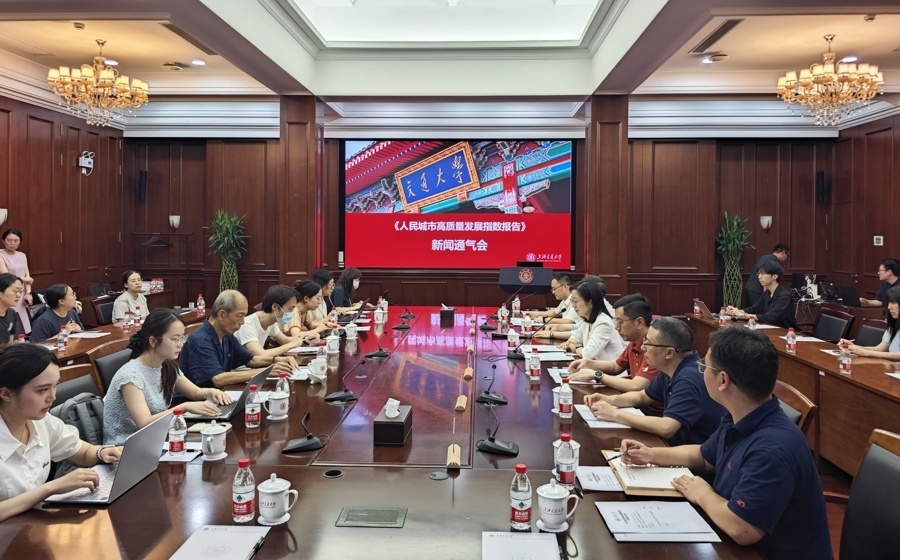 cgM363Goi3Ry1KvA.jpg