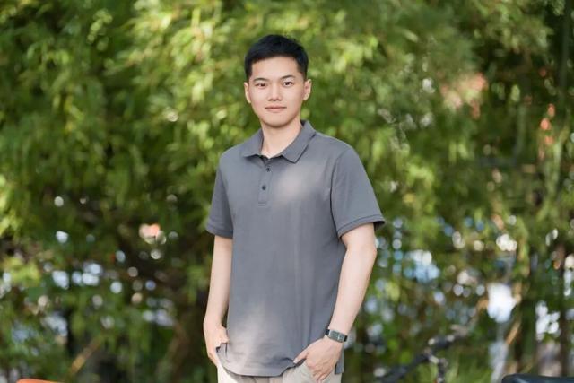 Cn2sgS09YJsm15kp.jpg