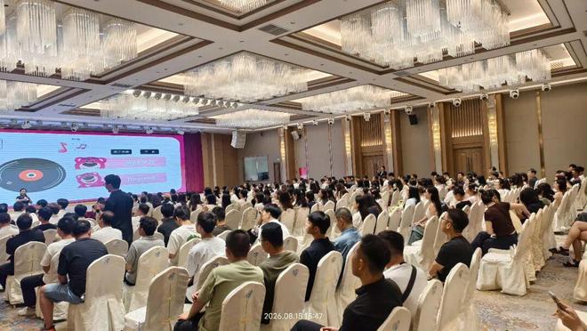 p79FYy8gg1cs1Cy4.jpg
